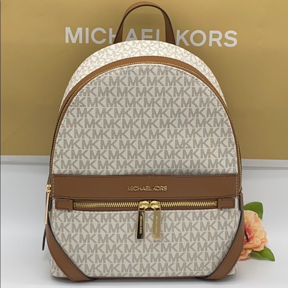 MICHAEL KORS KENLY MEDIUM BACKPACK VANILLA - Picture 3 of 16